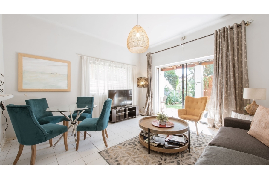 5 Bedroom Property for Sale in Green Point Western Cape